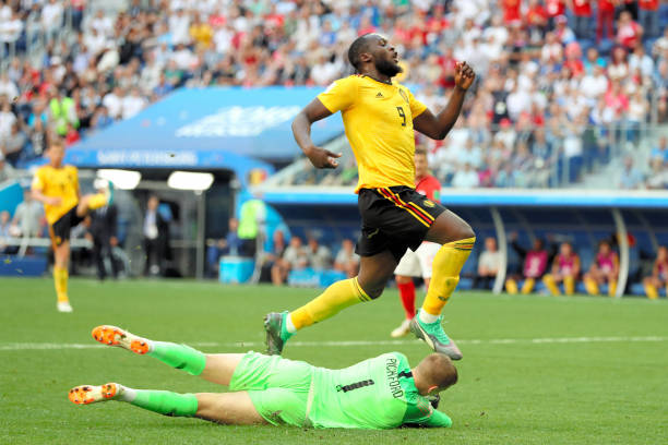 杨瀚森在前 杨瀚森在前